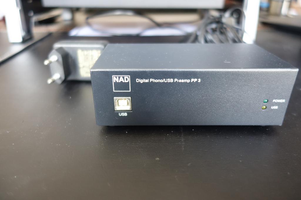 Préampli phono NAD PP-3 MM/MC, Enlèvement ou Envoi, Utilisé, Autres marques