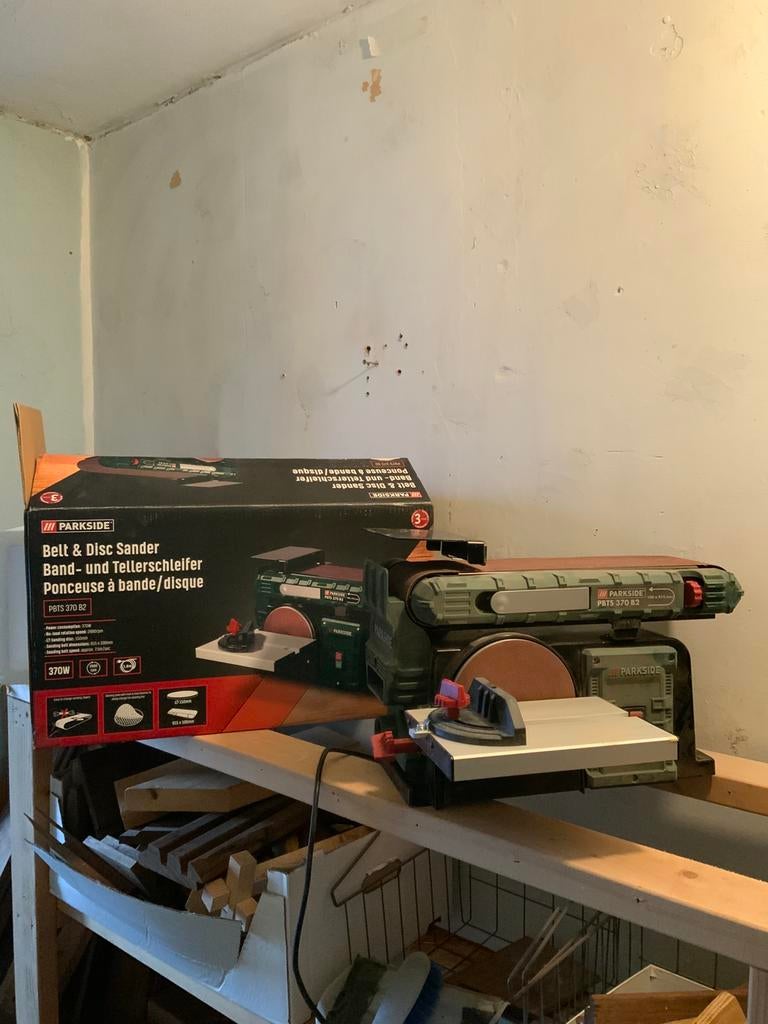 ponceuse à bande, Enlèvement ou Envoi, Comme neuf, Moins de 600 watts, Ponceuse à bande