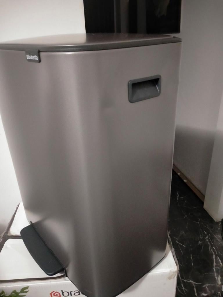 Brabantia prullenbak, Huis en Inrichting, Woonaccessoires | Prullenbakken, Ophalen of Verzenden