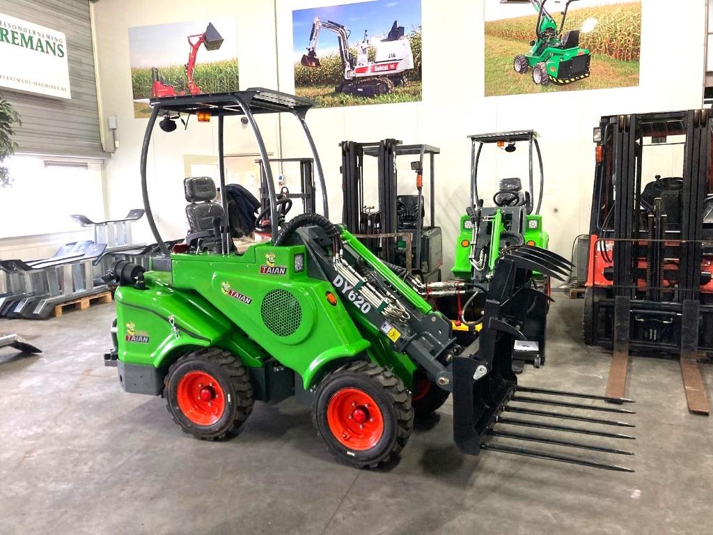 Nieuwe TAIAN DY620 kniklader met bak, vorken en mestklem., Zakelijke goederen, Ophalen, Wiellader of Shovel