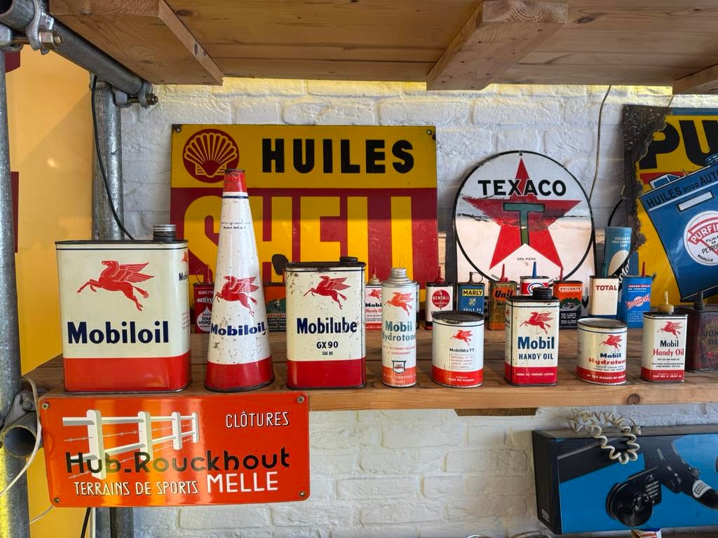 Diverse Mobiloil olie blikken, Verzamelen, Blikken, Ophalen of Verzenden, Gebruikt, Overige, Overige merken