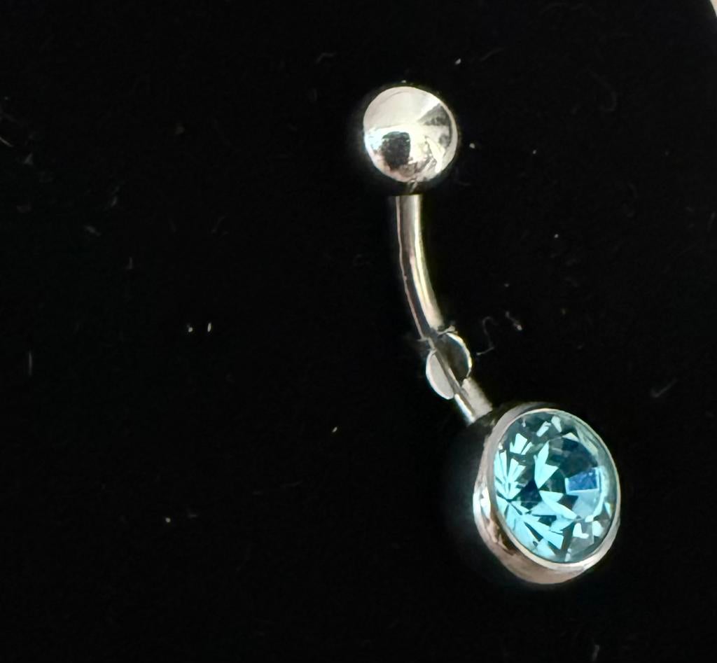 Navelpiercing, Handtassen en Accessoires, Piercings, Ophalen of Verzenden, Zo goed als nieuw, Staal, Navelpiercing
