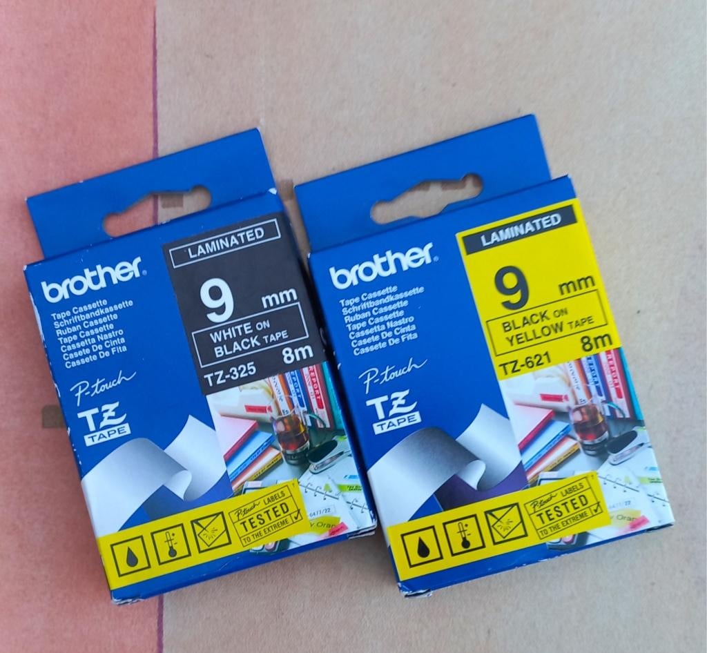 2 bandes adhésives Brother TZ neuves, Enlèvement ou Envoi, Neuf, Étiquette en bande, Brother