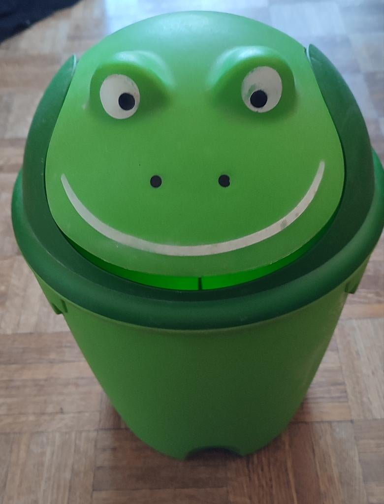 Poubelle grenouille pour enfant, Enlèvement, Comme neuf