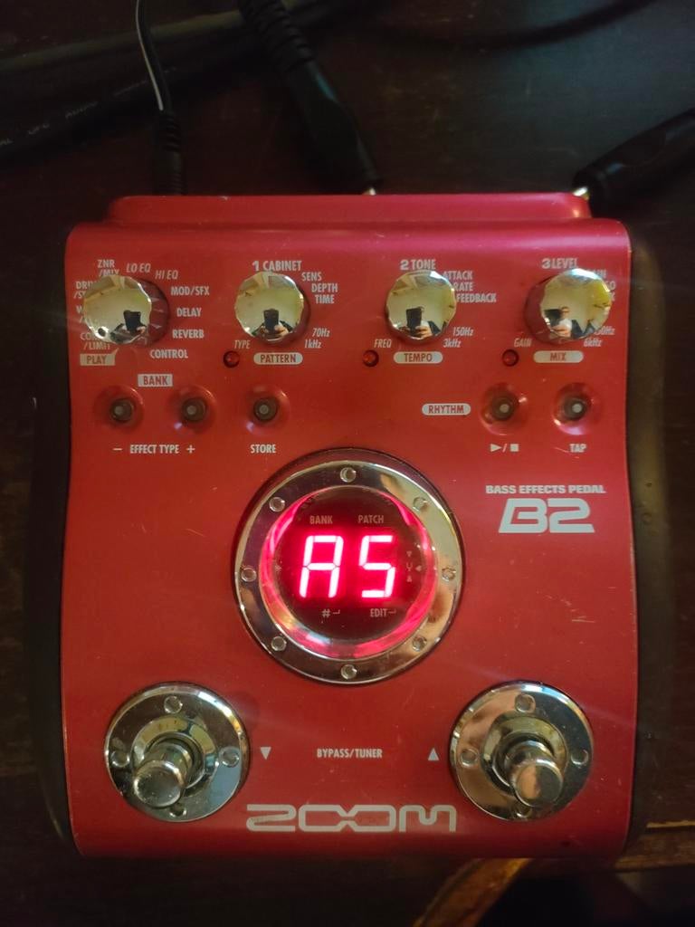 Zoom B2 bass effect pedaal, Muziek en Instrumenten, Ophalen