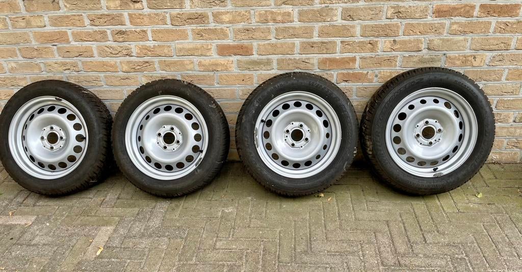 Smart “ Dunlop “winterbanden set., Autos : Pièces & Accessoires, Pneus & Jantes, Neuf, 15 pouces, Pneus et Jantes, Pneus hiver