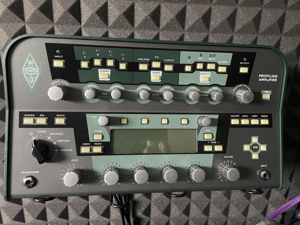 Kemper Powered head + Remote + Extra's, Muziek en Instrumenten, Effecten, Zo goed als nieuw, Chorus, Delay of Echo, Distortion, Overdrive of Fuzz