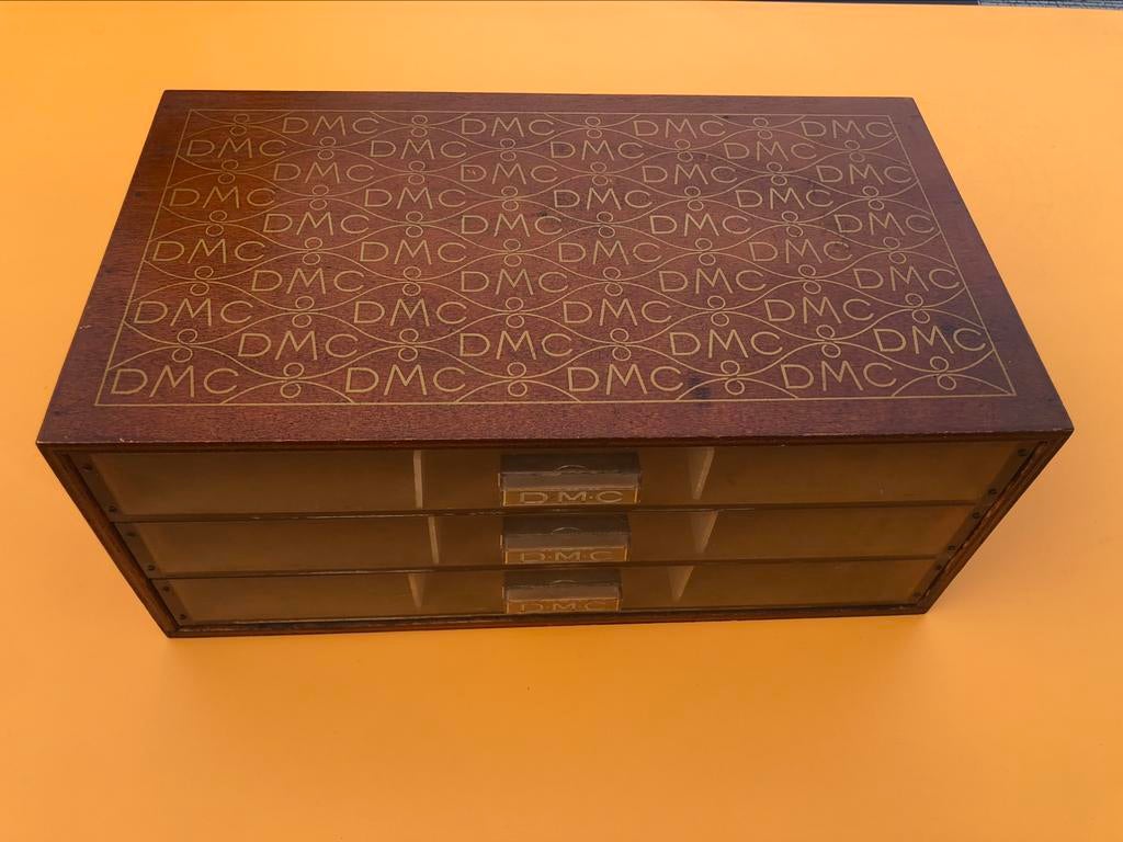 DMC fourniturenkastje garenkastje ladenkastje, Antiquités & Art, Curiosités & Brocante, Enlèvement ou Envoi