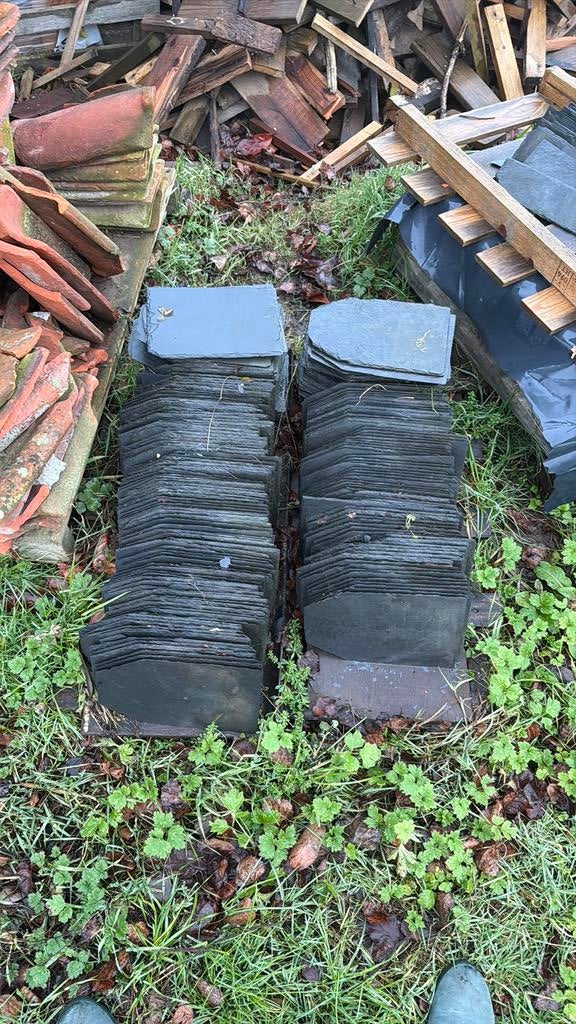 Anciennes ardoises naturelles rustiques, Bricolage & Construction, Tuiles, Pierre ou Argile, Enlèvement, Utilisé