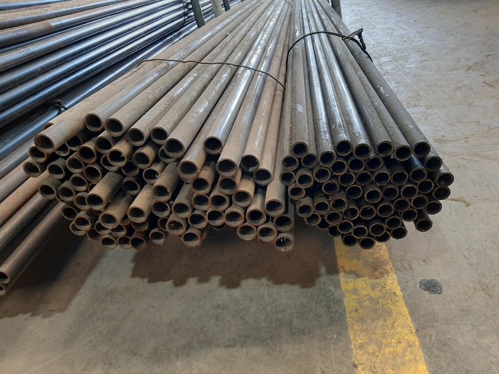 Stalen buizen 17 - 27 - 34 - 42 - 48 mm - wanddikte 3 mm, Doe-het-zelf en Bouw, Metalen, Ophalen, Metalen constructie buizen, Zo goed als nieuw