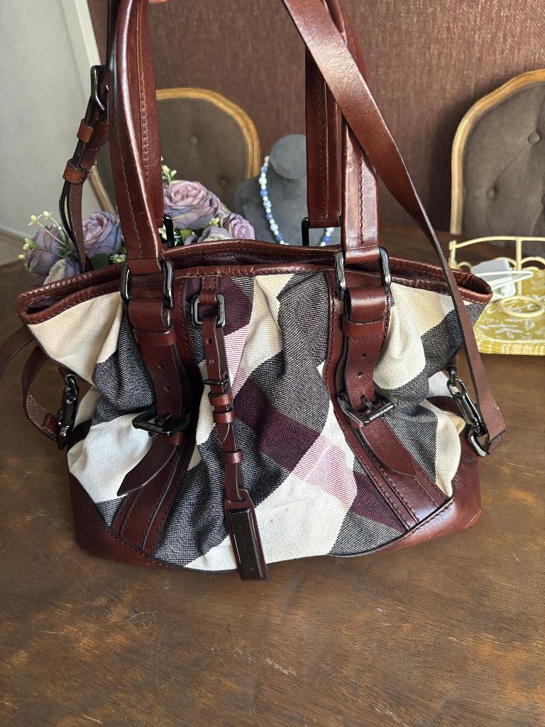 Handtas Burberry, Ophalen of Verzenden, Zo goed als nieuw, Handtas