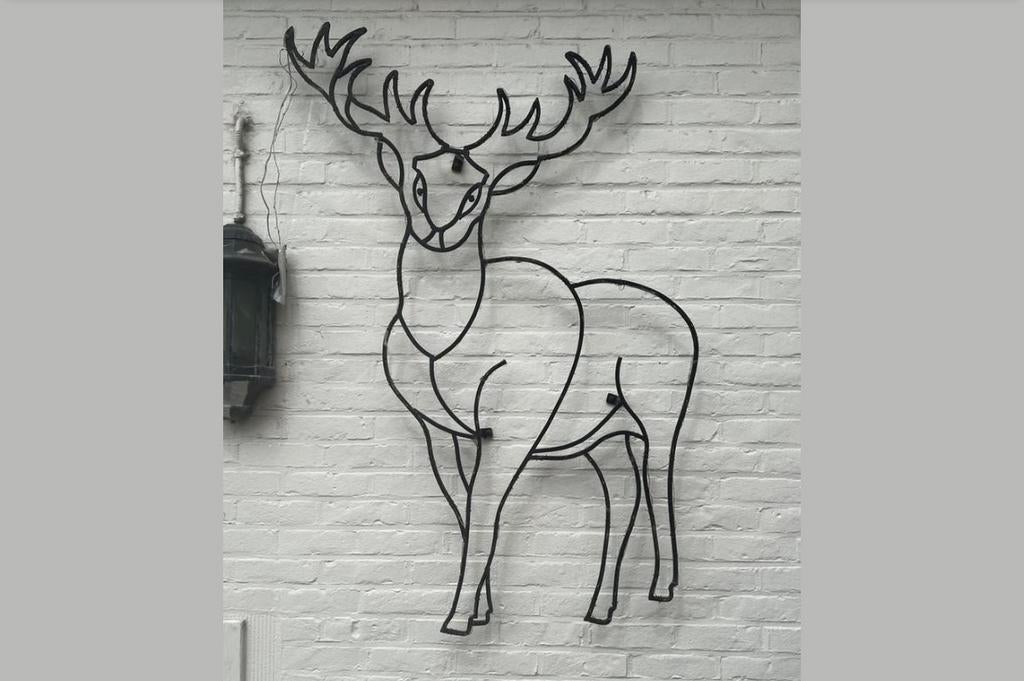 Geveldecoratie hert, Ophalen, Zo goed als nieuw