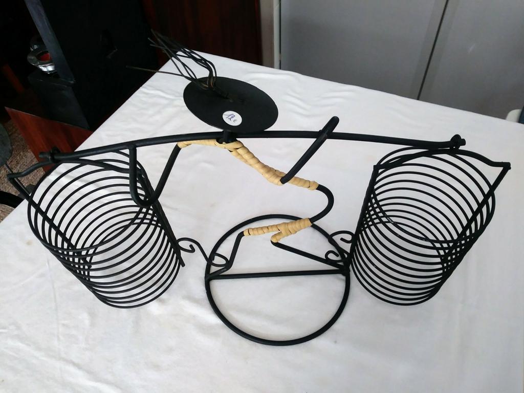 Décoration africaine en métal noir, Maison & Meubles, Enlèvement, Comme neuf, Noir, Métal