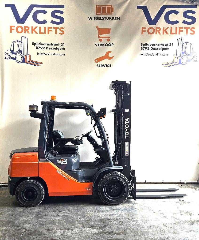 Diesel heftruck: 3.0t TOYOTA, Ophalen, Diesel, Heftruck, Toyota