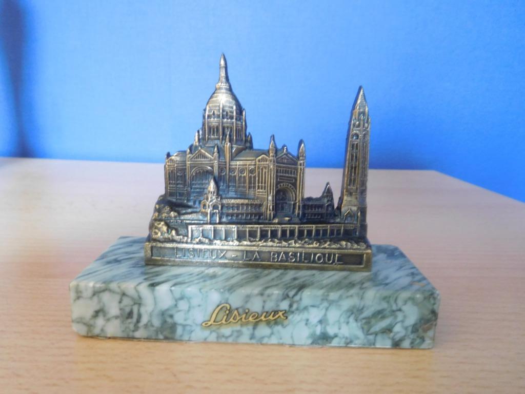 Souvenir van de Lisieux-basiliek, Antiek en Kunst, Ophalen of Verzenden