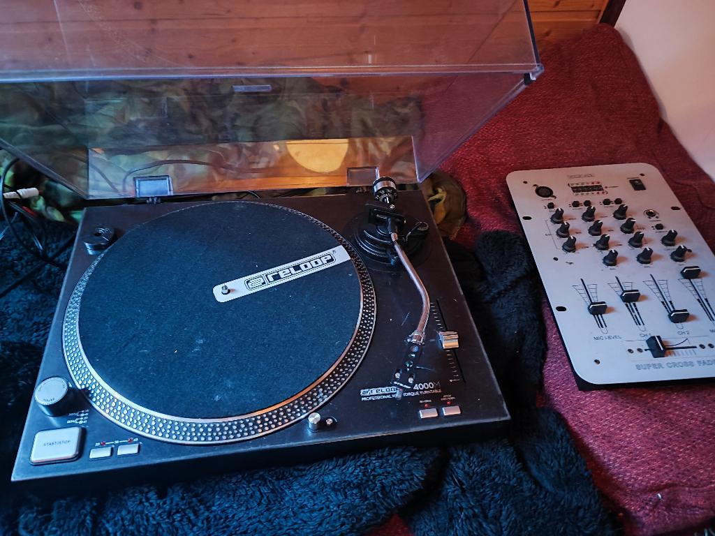 Reloop RP 4000M, Muziek en Instrumenten, Dj-sets en Draaitafels, Ophalen, Zo goed als nieuw, Draaitafel, Reloop