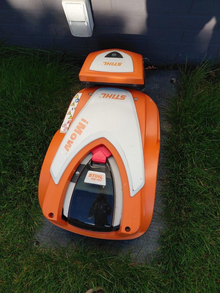 Robotmaaier stihl 422, Tuin en Terras, Robotmaaiers, Ophalen, Gebruikt, 20 tot 25 cm, Stihl