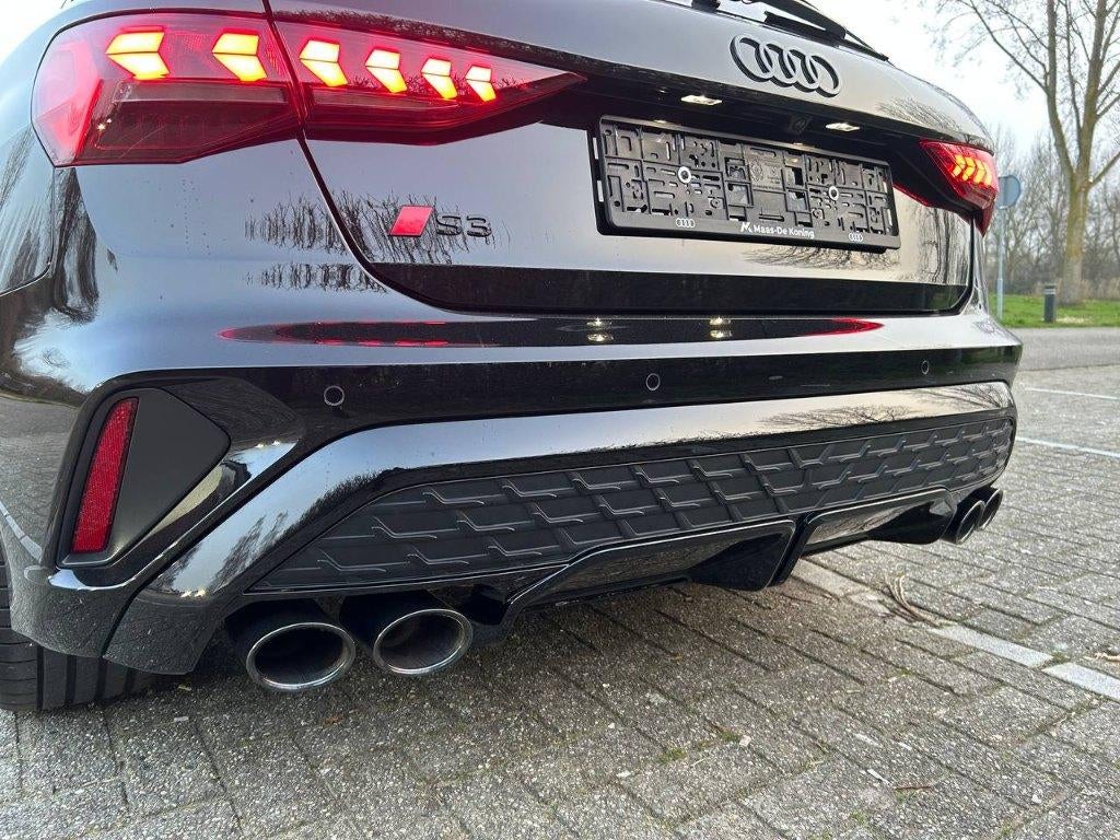 Audi A3 Sportback 2.0 TFSI S3 Quattro 333 PK SONOS PANO HUD, Auto's, Automaat, 4 cilinders, Zwart, Leder
