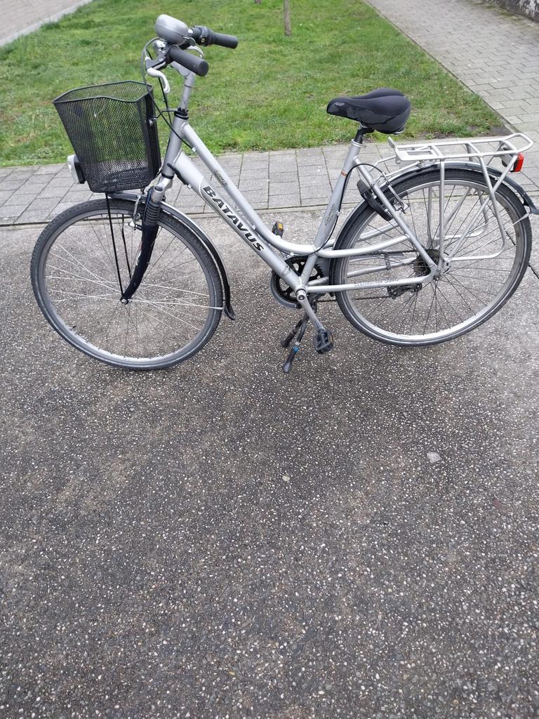 Damesfiets batavus met voorvering en versnellingen, Ophalen, Gebruikt, Batavus, Versnellingen