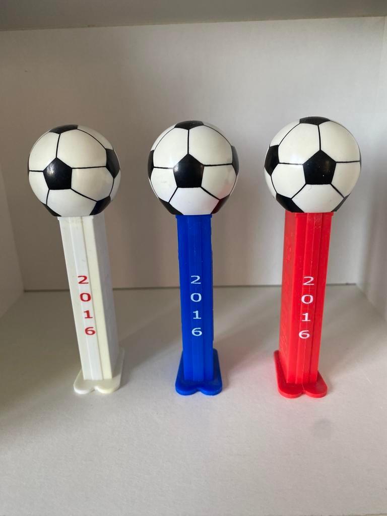 3 PEZ voetbal 2016, Verzamelen, Ophalen of Verzenden, Zo goed als nieuw