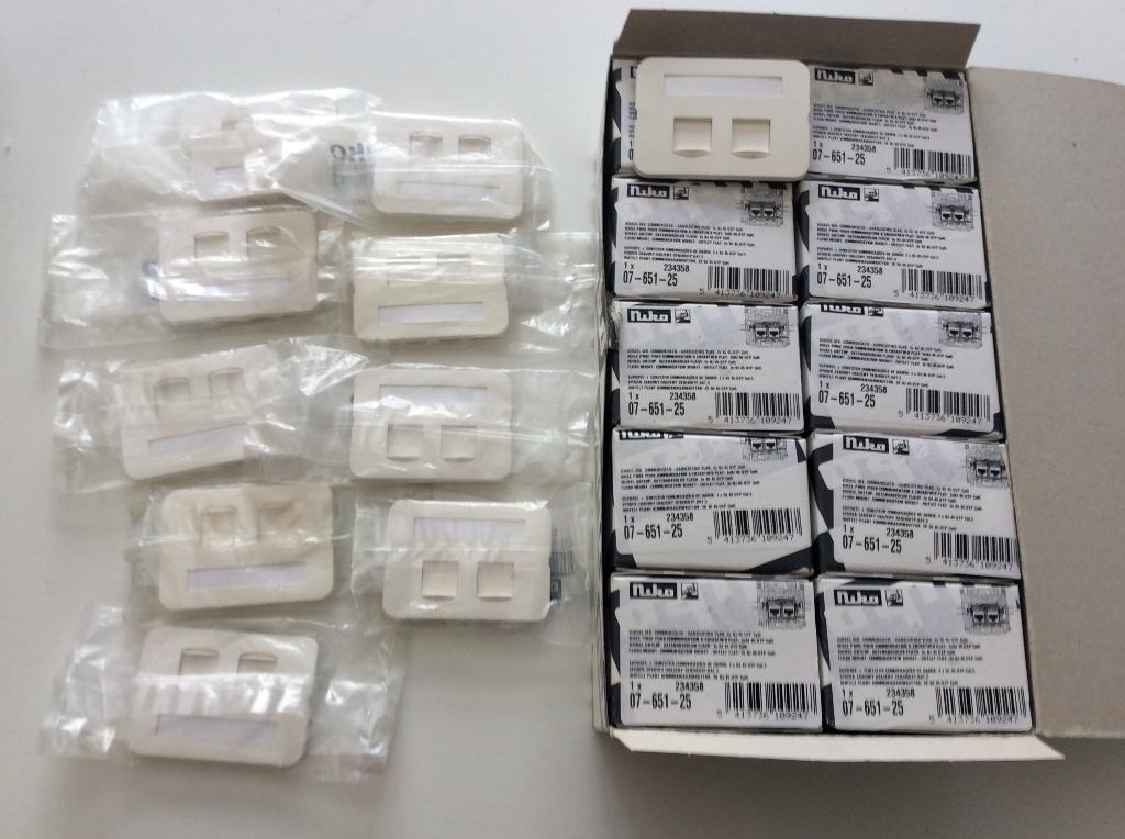 Niko Pr 20 stopcontacten 2x rj 45 cat 5E en cat6 stp, Ophalen of Verzenden, Nieuw