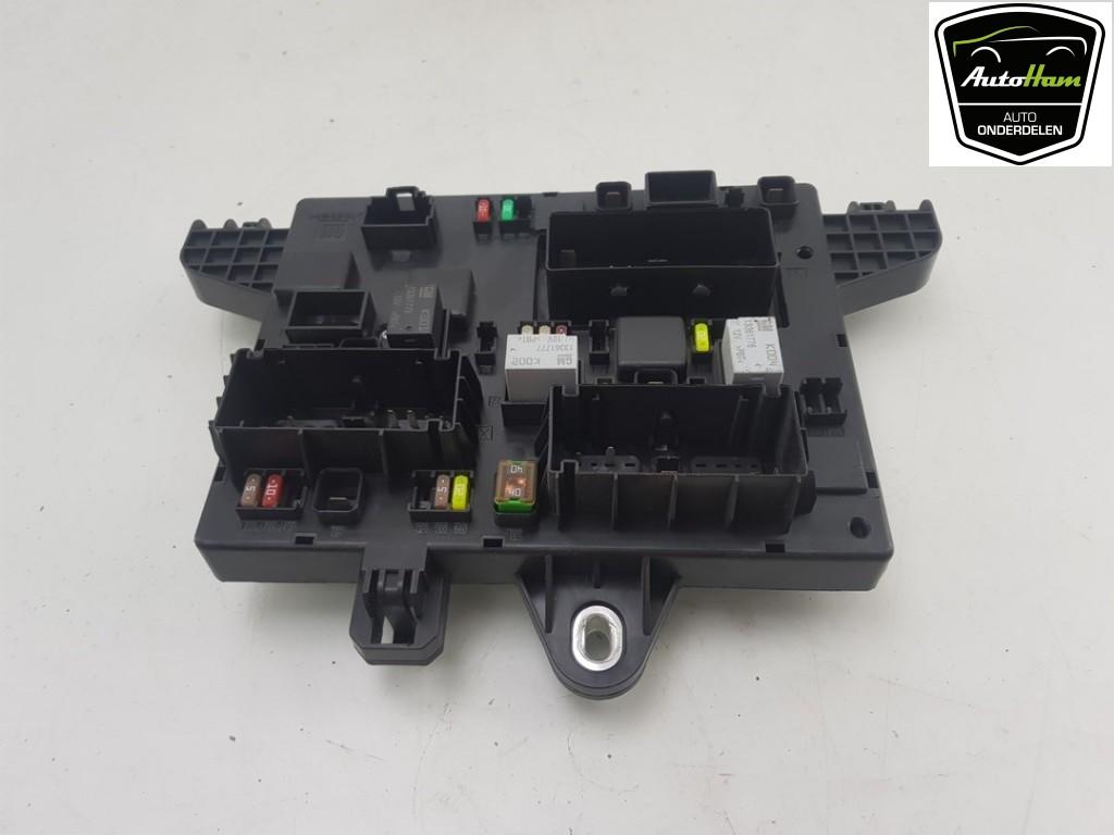 BOITIER FUSIBLES Opel Zafira Tourer (P12) (|20957185|), Utilisé, Opel