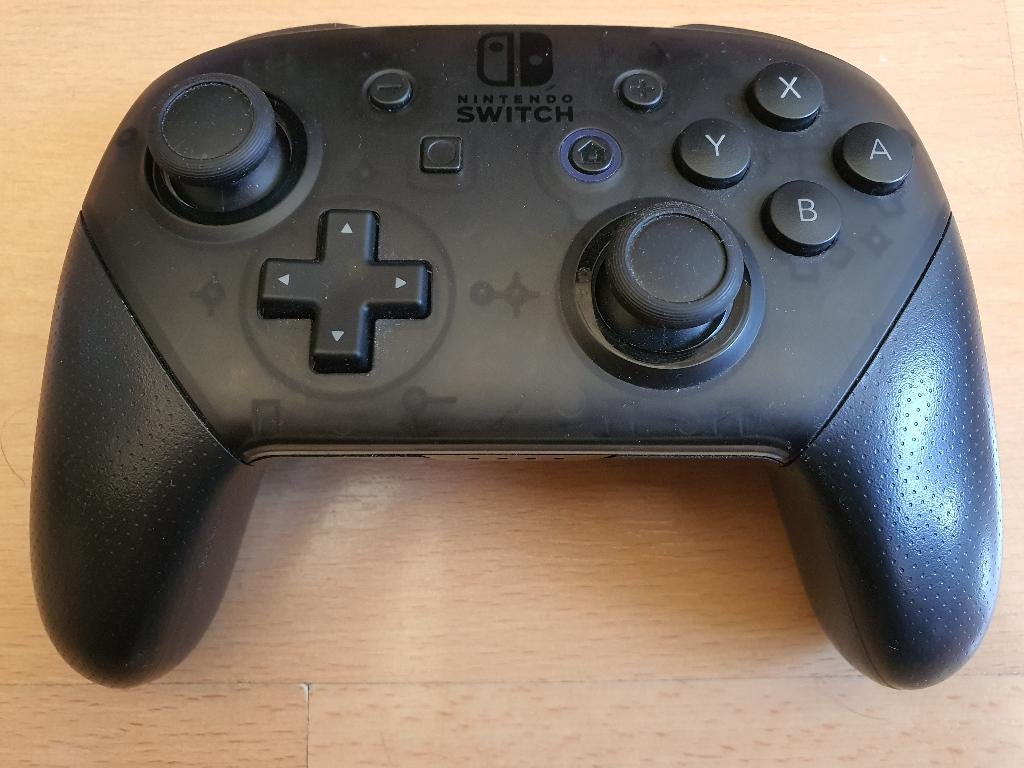Originele Nintendo Switch PRO-controller in zeer goede staat, Ophalen, Zo goed als nieuw