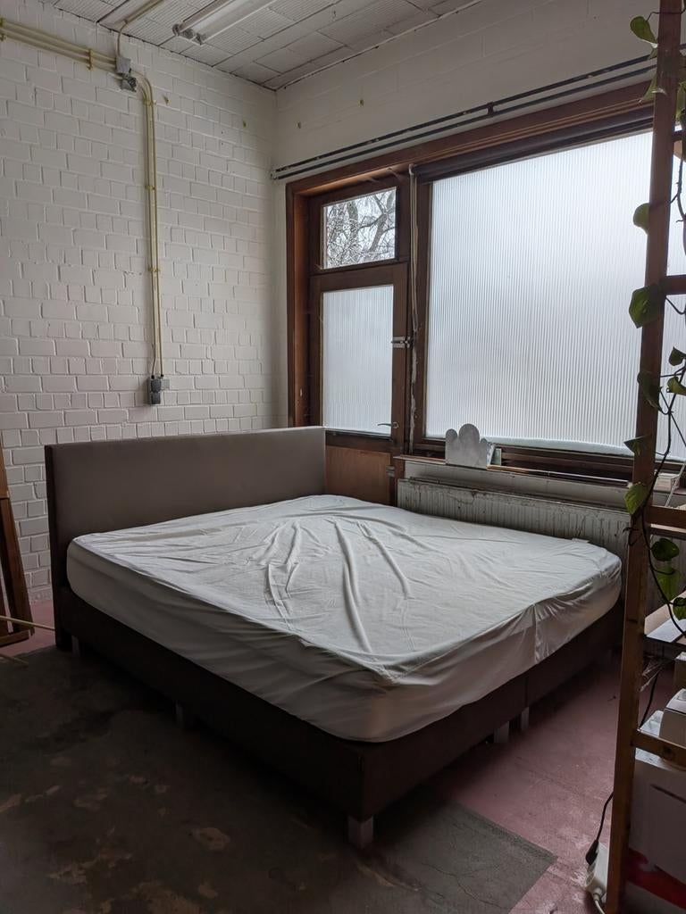 Bed 2m x 1m80, Ophalen