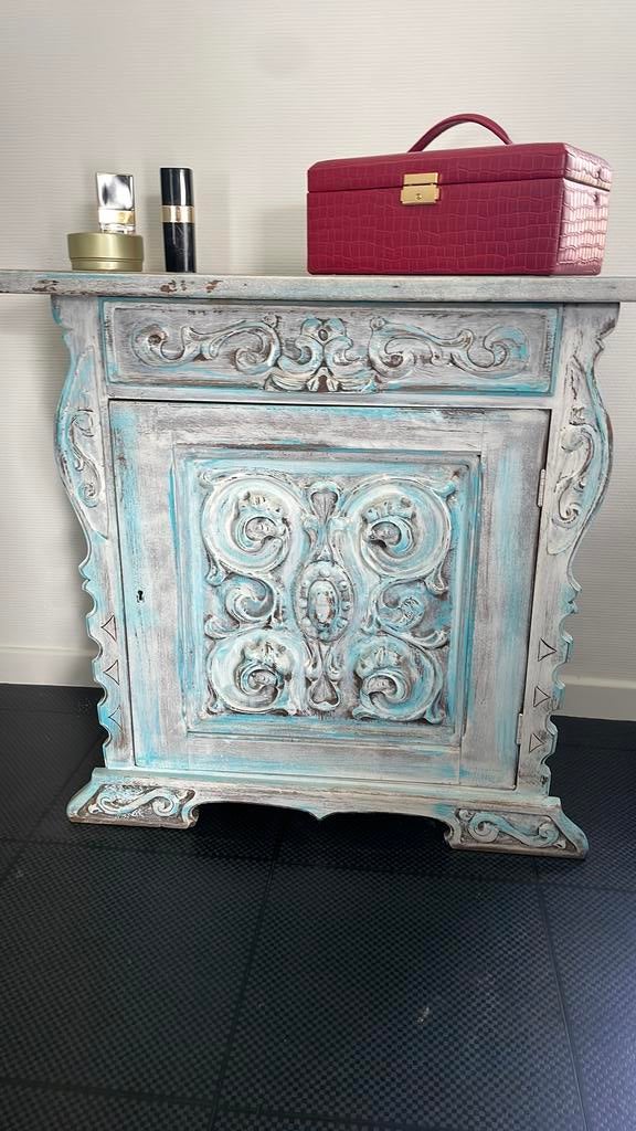 Brocante kastje apart, Ophalen, Zo goed als nieuw