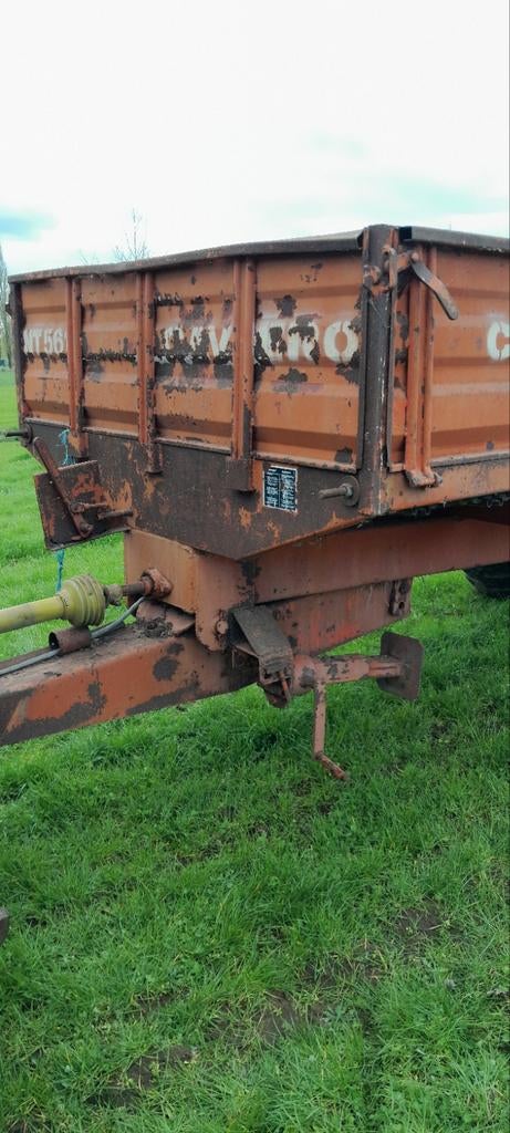 Chariot à fumier Cavero NT 561, Articles professionnels, Agriculture | Outils, Enlèvement, Cultures, Protection des cultures et Fertilisation