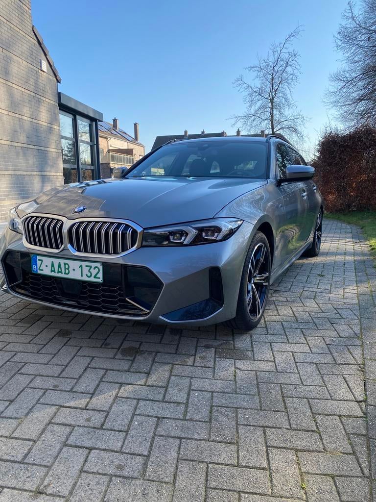 BMW 330I X-Drive M-Sport Touring 2025 (Facelift), Auto's, BMW, Automaat, 1998 cc, 4 cilinders, Alcantara
