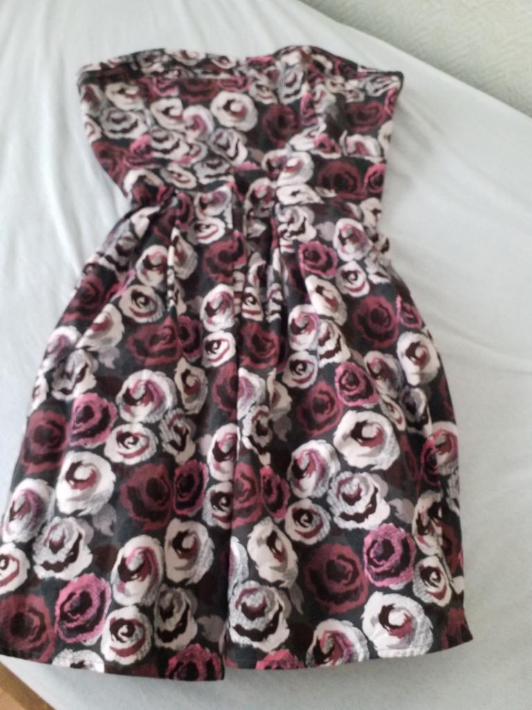 Retro kleedje   maat 40, Enlèvement