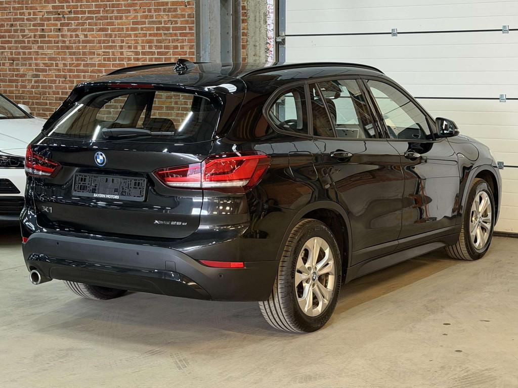 BMW X1 1.5iA xDrive25e Hybride Navi LED Garantie, Auto's, BMW, Stof, Gebruikt, Zwart, https://public.car-pass.be/vhr/ab29a03d-fe57-4288-96ba-f9239f66fdb0