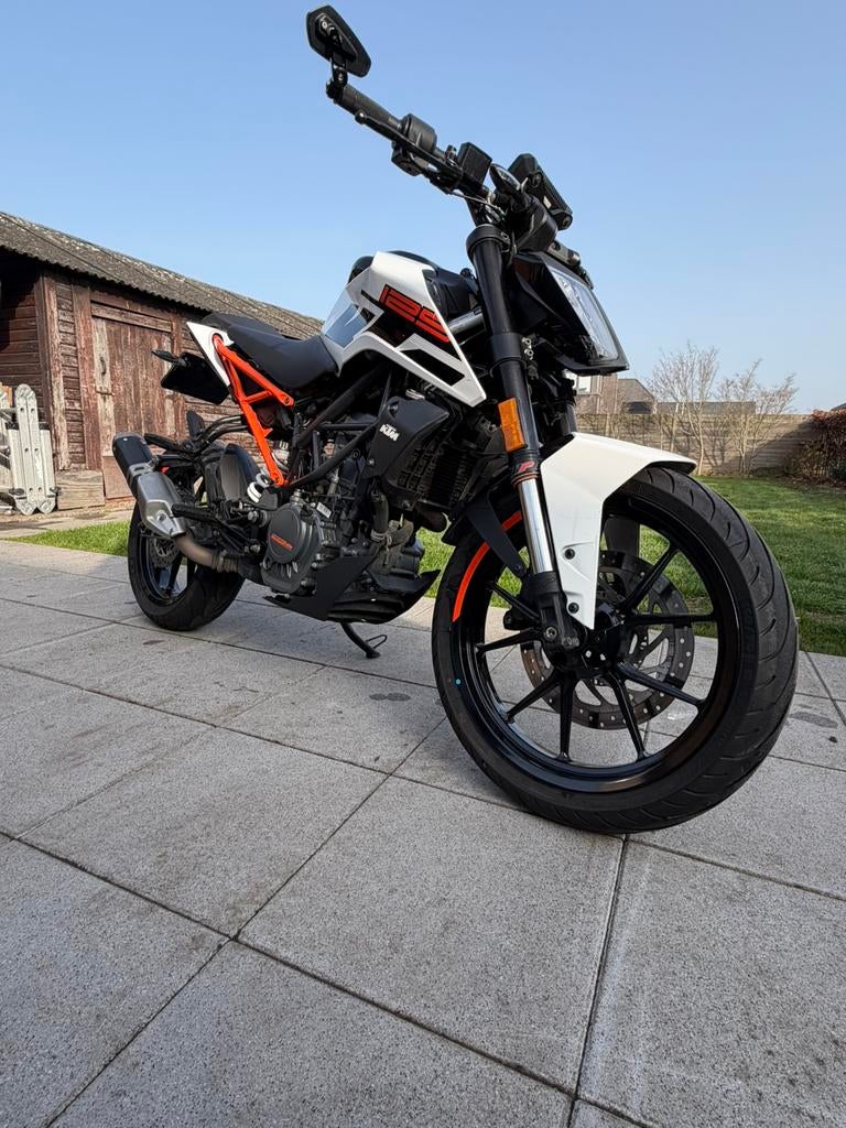 Ktm duke 125