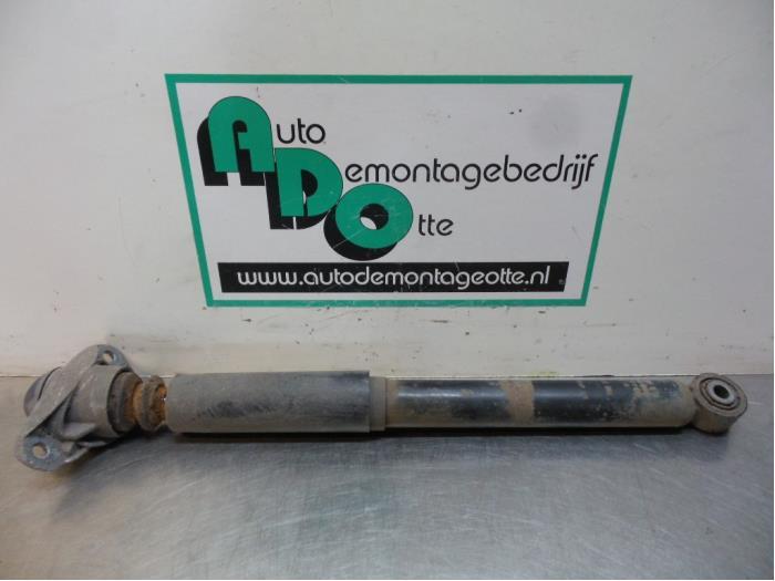 Schokdemper rechts-achter van een Volkswagen Golf Plus (Golf, Auto-onderdelen, Ophanging en Onderstel, Volkswagen, Gebruikt, 3 maanden garantie