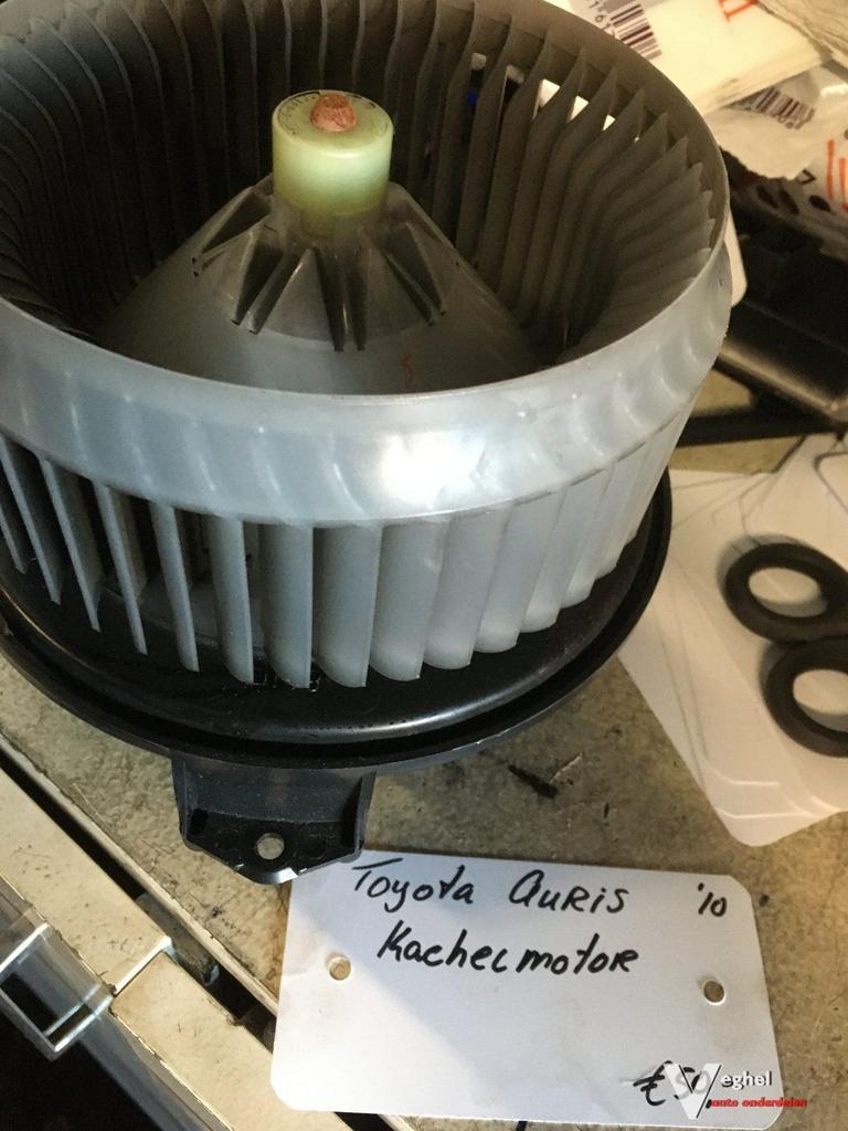 Toyota Auris Kachelmotor '09, Gebruikt, -, -, Ophalen of Verzenden