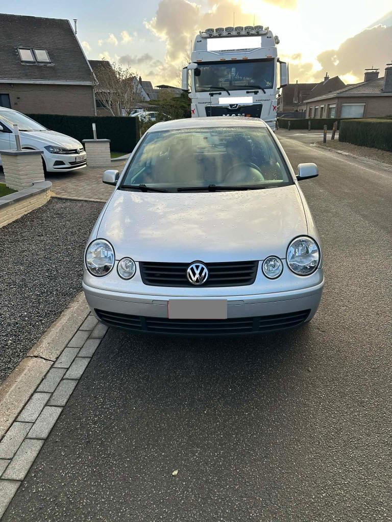 Volkswagen Polo 1.2 Benzine Airco Gekeurd, Auto's, Voorwielaandrijving, Stof, Handgeschakeld, Grijs