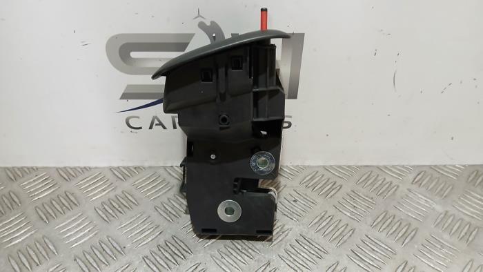 Achterbank slot van een Mercedes B-Klasse, Auto-onderdelen, Interieur en Bekleding, Gebruikt, -, Ophalen of Verzenden, -