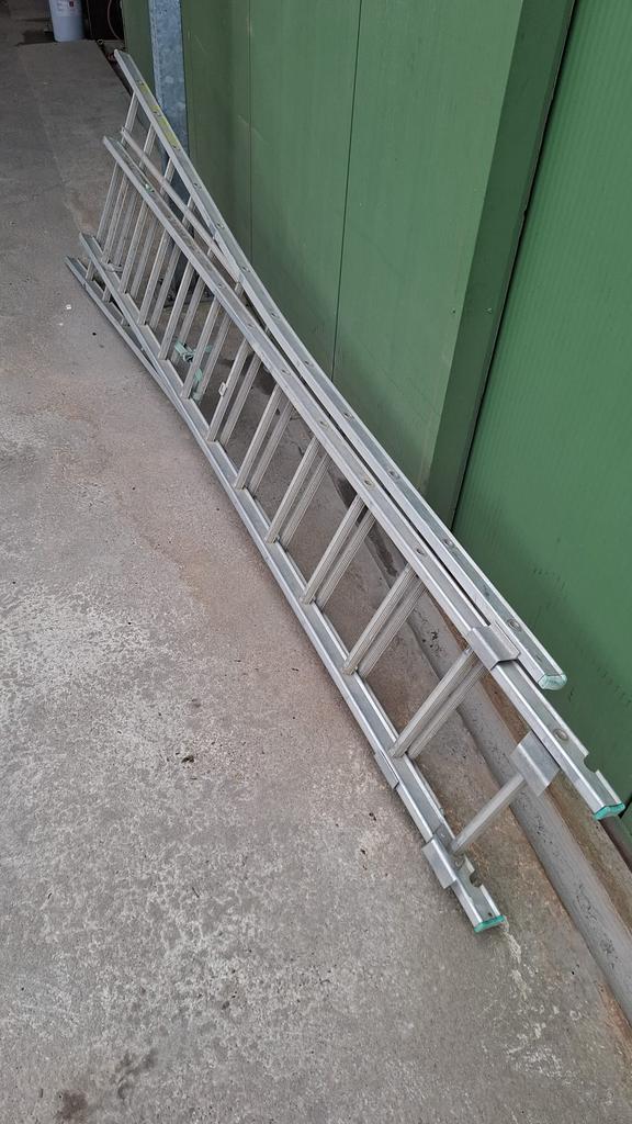 Reform ladder Petry Reform RZV314, Pliable ou rétractable/escamotable, Échelle, Enlèvement, Utilisé