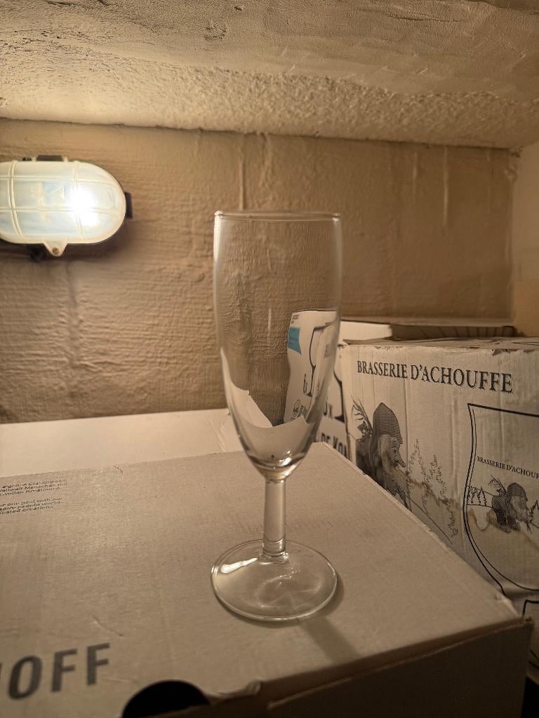 22 Cavaglazen, Ophalen of Verzenden, Zo goed als nieuw