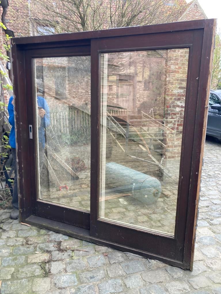 Meranti schuifraam, Enlèvement, Utilisé