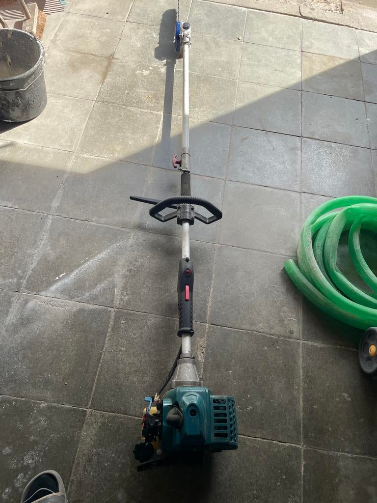 Debrosailleuse avec tête tronçonneuse, Doe-het-zelf en Bouw, Gereedschap | Zaagmachines, Gebruikt, Ophalen of Verzenden