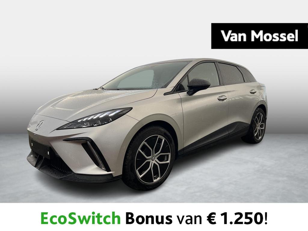 MG MG4 64 kWh Luxury, Auto's, MG, Automaat, Gebruikt, 1675 kg, 5 zetels