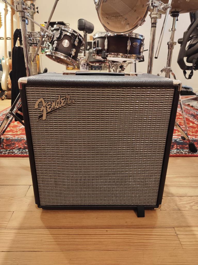 Fender Rumble 40 V3 ampli combo basse, Musique & Instruments, Amplis | Basse & Guitare, Enlèvement ou Envoi, Comme neuf, Guitare basse