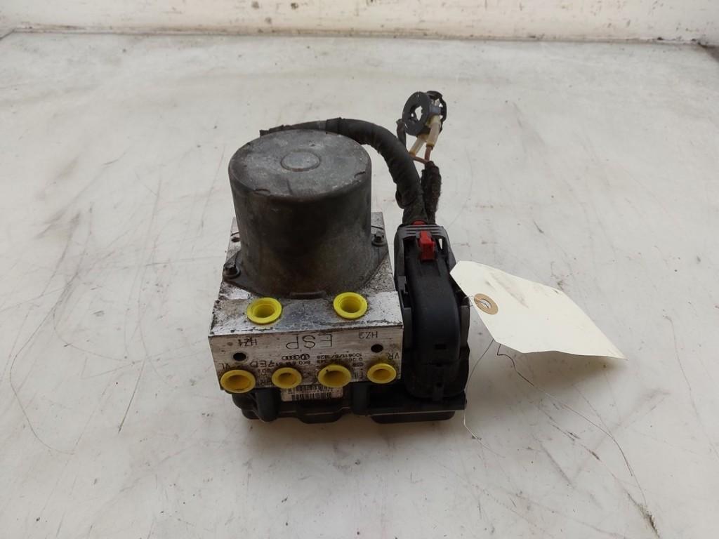 BLOC ABS (FREINS ANTI-BLOCAGE) Audi A4 (B8), Utilisé, Audi