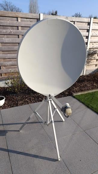 Volautomatische satellietschotel Travel Vision R6, Caravanes & Camping, Enlèvement, Comme neuf