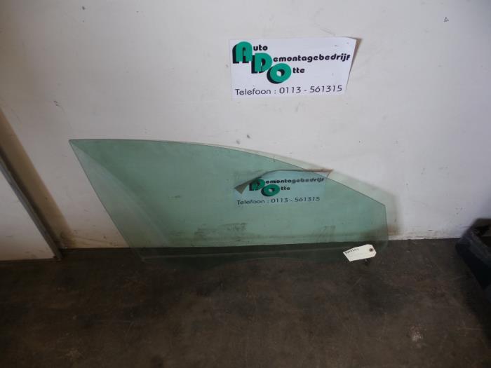 Vitre portière 4portes avant gauche d'un Volkswagen Passat, -, Utilisé, -, -