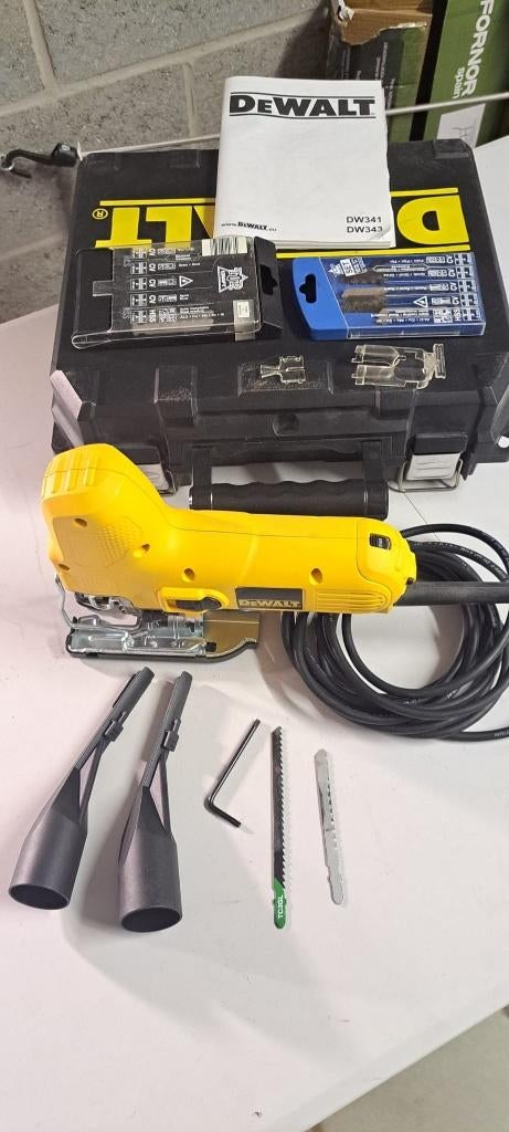 Scie sauteuse pendulaire (Dewalt), Enlèvement, Utilisé, Scie sauteuse, Dewalt