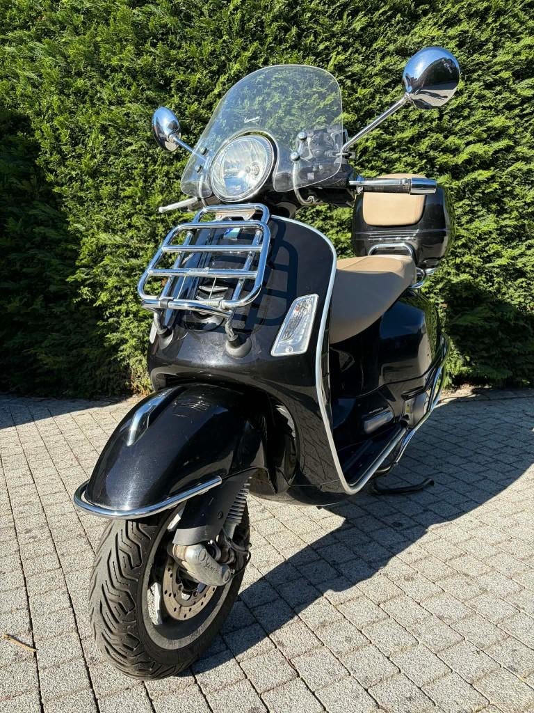 Occasie Vespa GTS 250, Motoren, 250 cc, Scooter, Bedrijf, Minimaal motorrijbewijs A2