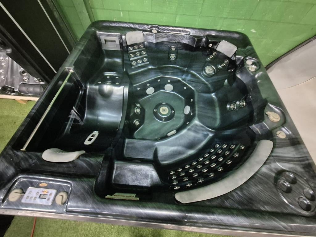 7 persoons familie spa gigantische massage Balboa spa, Ophalen of Verzenden